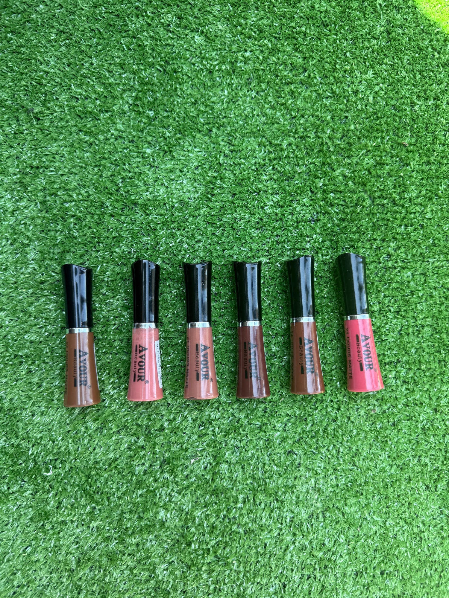 GLOSS AVOUR